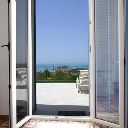 Holiday home Sole Mare - Chiavarello *